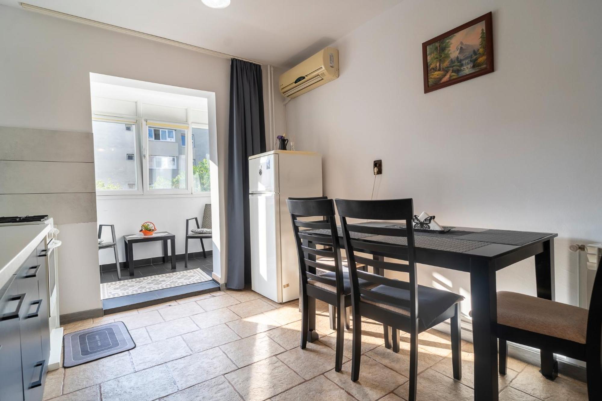 Rustic & Spacious 3Br Apartment Bukurešť Exteriér fotografie